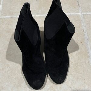 Stuart Weitzman Elegant Black Women's Boots